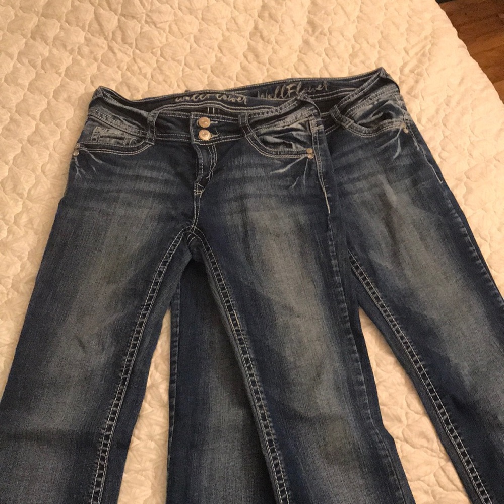 2 pairs of Wallflower jeans size 3 junior